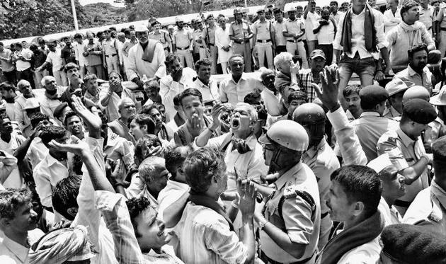 ಮಹದಾಯಿ ಹೆಸರಲ್ಲಿ  ಗದ್ದುಗೆ ಏರಿದವರು ಬೇಗ ಎಚ್ಚತ್ತುಕೊಳ್ಳಬೇಕು...